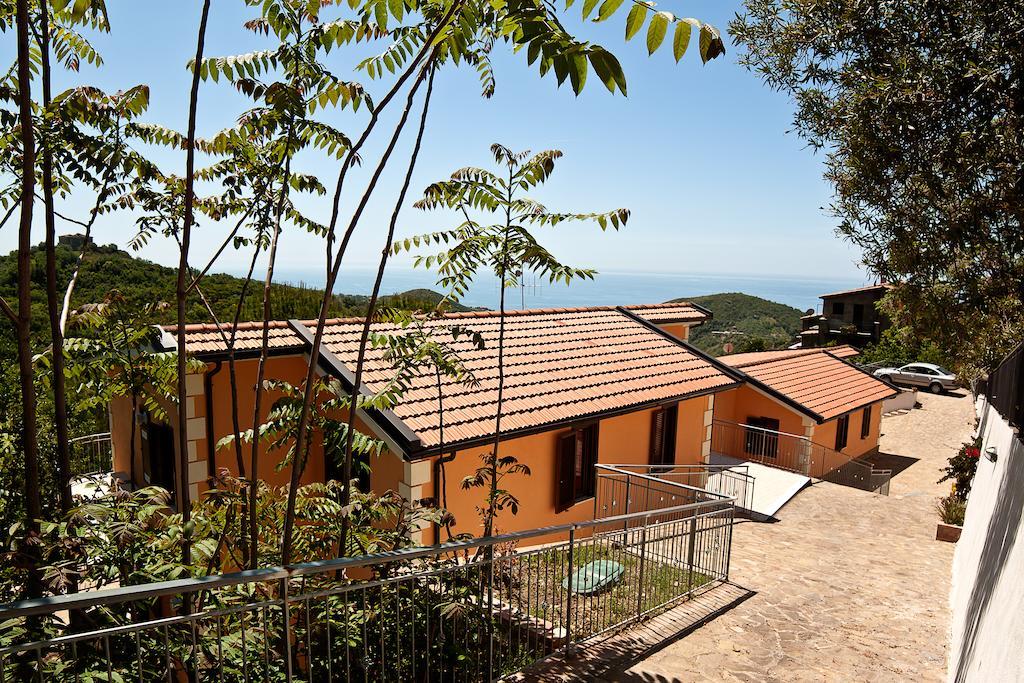 Apartmán I Tre Pini Pollica Exteriér fotografie